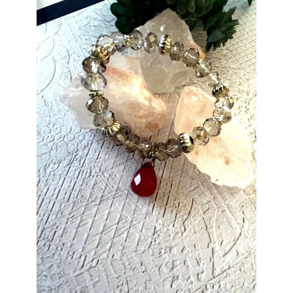 Simple Beaded Drop Stretch Bracelet - Picture 4 of 9